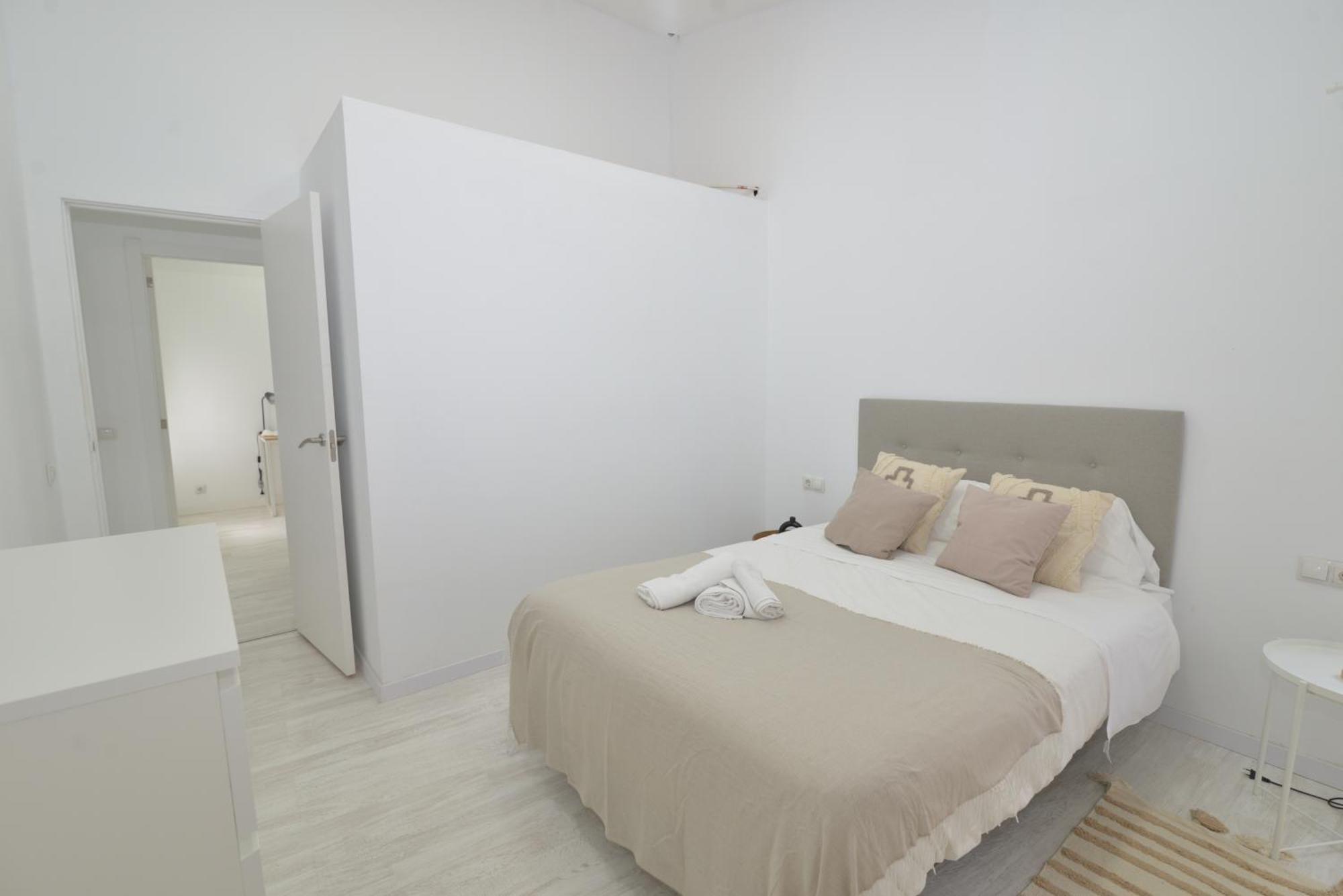 El Apartamento De San Cisneros By Just-Room ซานตานเดร์ ภายนอก รูปภาพ