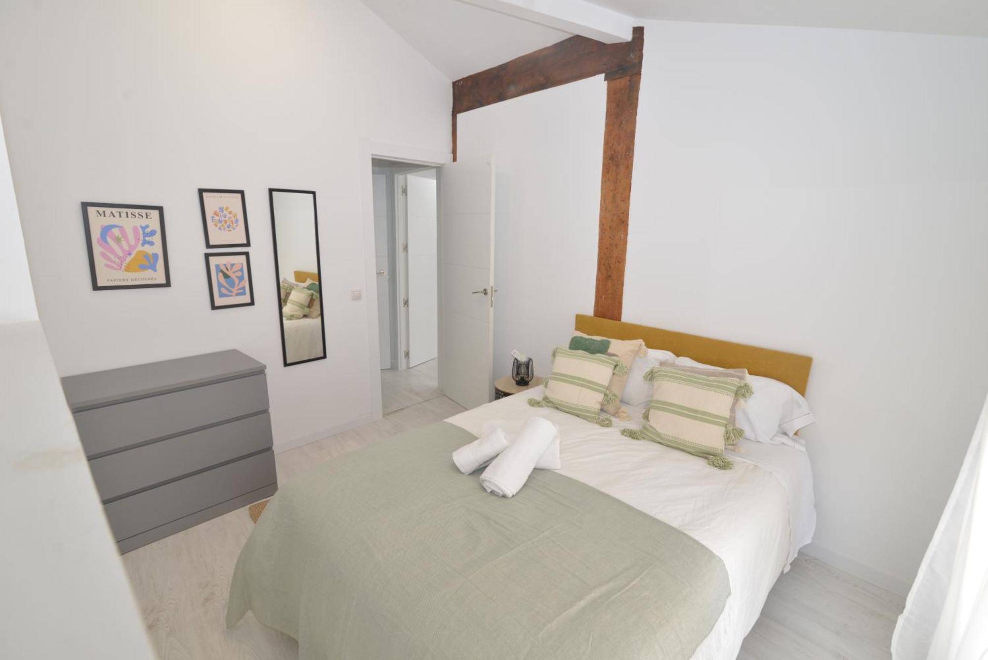 El Apartamento De San Cisneros By Just-Room ซานตานเดร์ ภายนอก รูปภาพ