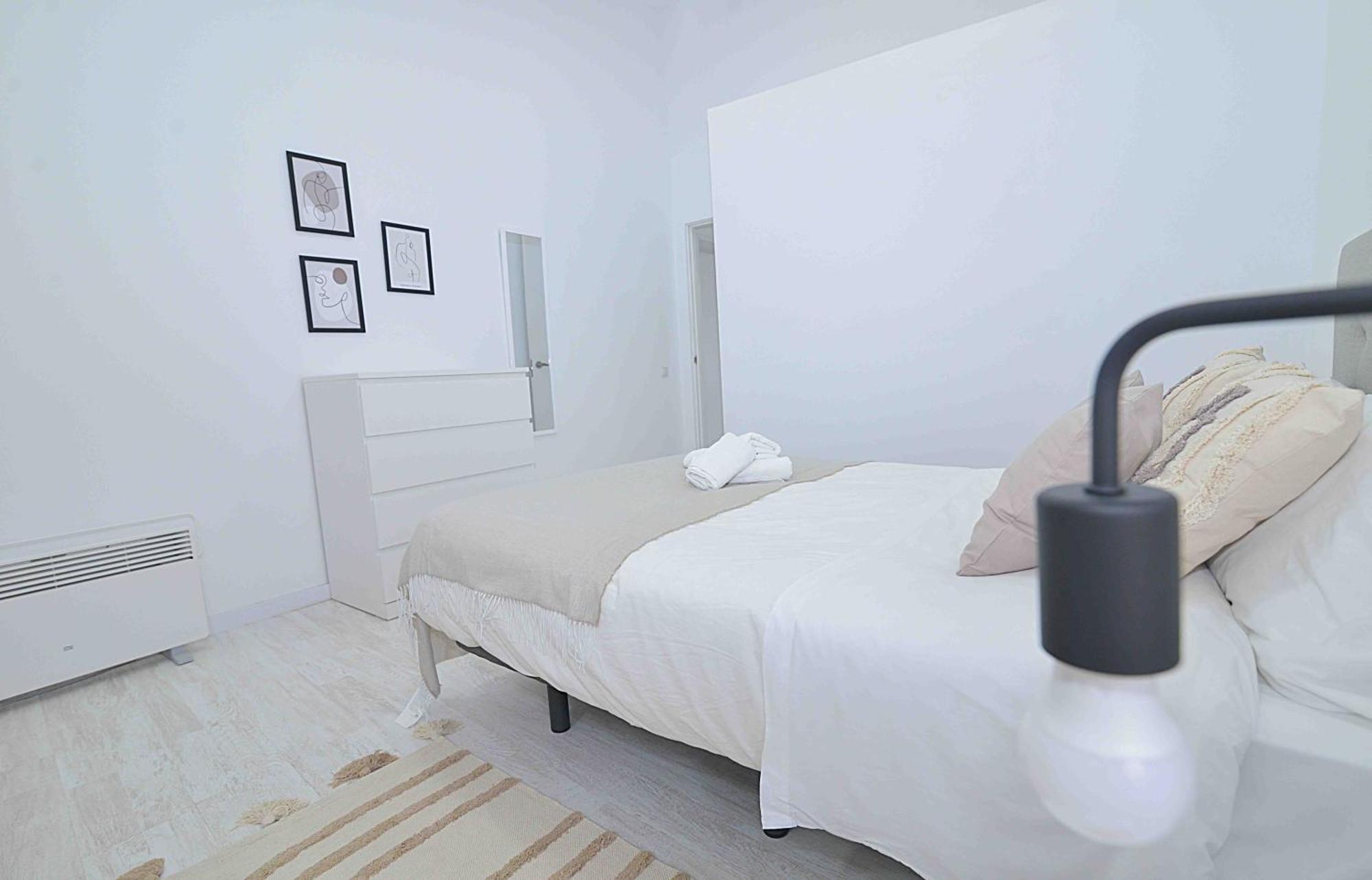 El Apartamento De San Cisneros By Just-Room ซานตานเดร์ ภายนอก รูปภาพ