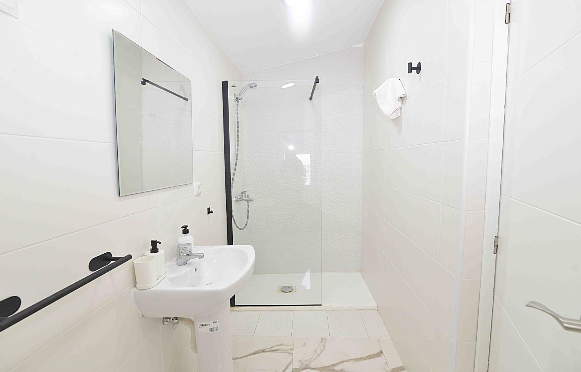 El Apartamento De San Cisneros By Just-Room ซานตานเดร์ ภายนอก รูปภาพ