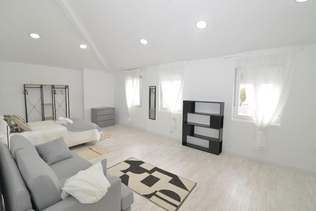 El Apartamento De San Cisneros By Just-Room ซานตานเดร์ ภายนอก รูปภาพ